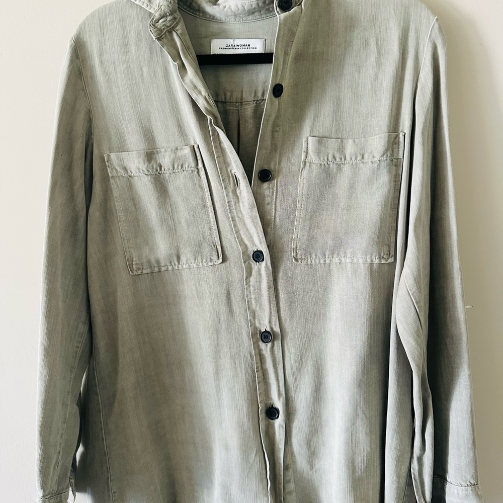 Zara Woman Light Beige Button-Up Shirt